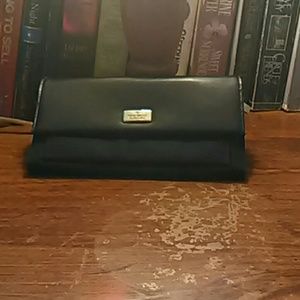 Nine West black leather wallet